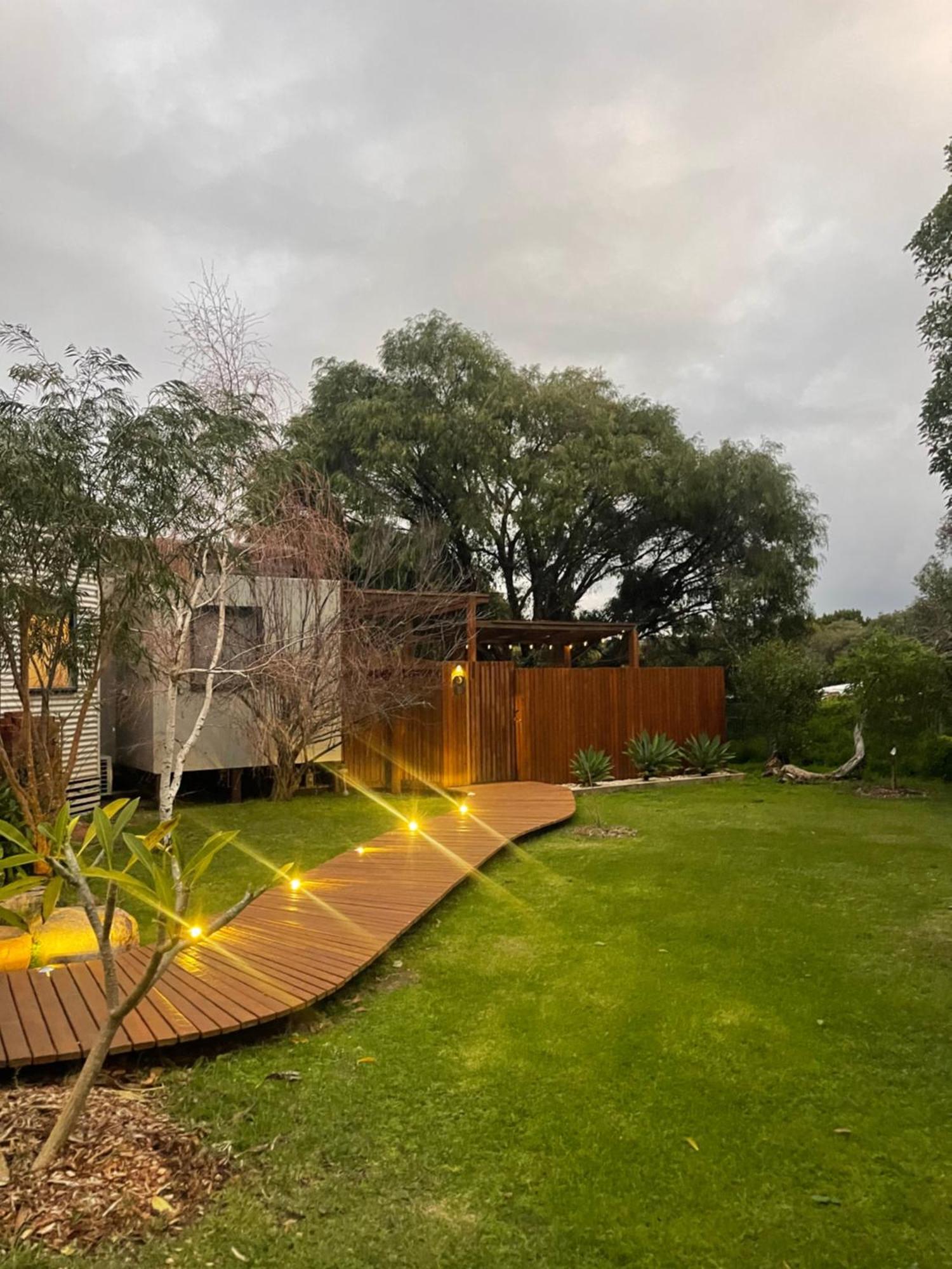 Grape Juice Retreat Rustic Romantic Gateway 5Mins To Beaches & Town Margaret River Eksteriør billede